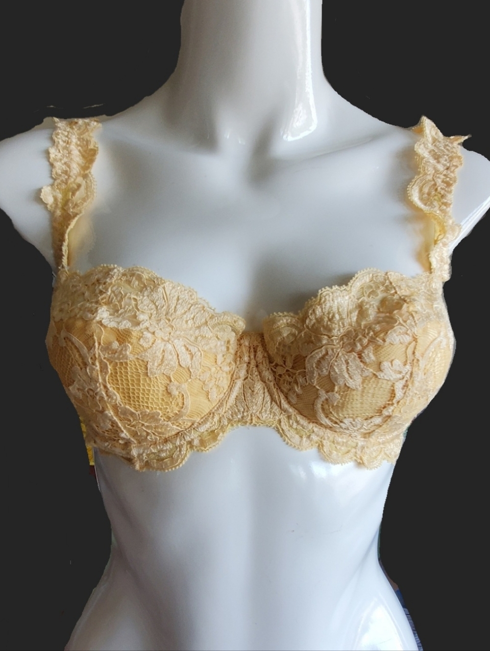 Vintage 90's La Perla Gold Lace Wired Balconette Bra Size 36 B